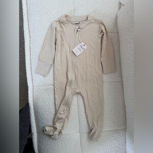 Sparrow - CloudBlend™ Footed Pajamas 6-12 MONTH NWT
